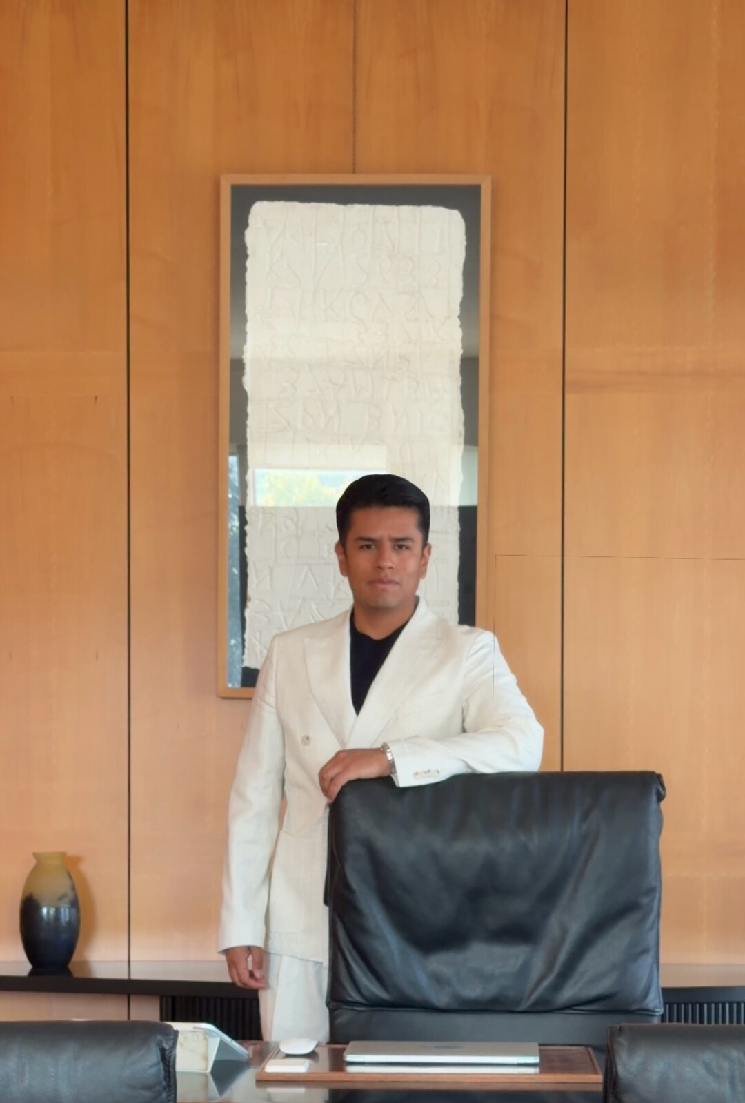 Portrait of Benjamin Omar — founder of Maison Omar, image consultant in Venice and Milan